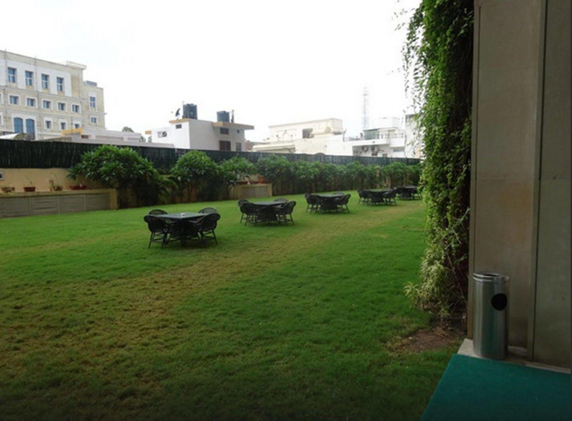 Royal Orchid Central Jaipur, Bani Park Eksteriør bilde